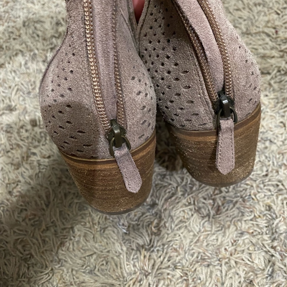 Short ankle boot - Picture 4 of 5